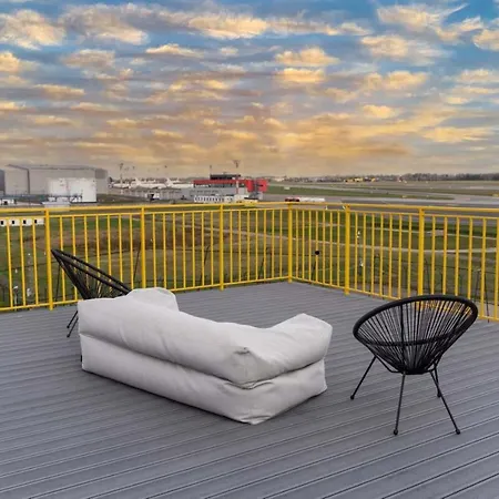 Air 216 Apartment