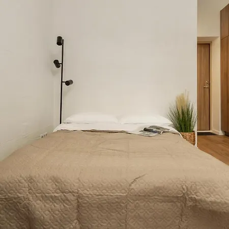 Apartment Air 216